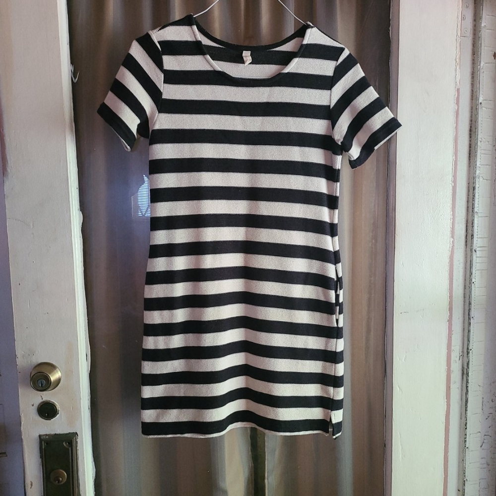 blk/wht summer mini dress